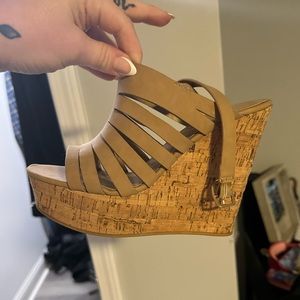 Wedges size 7 gently used
